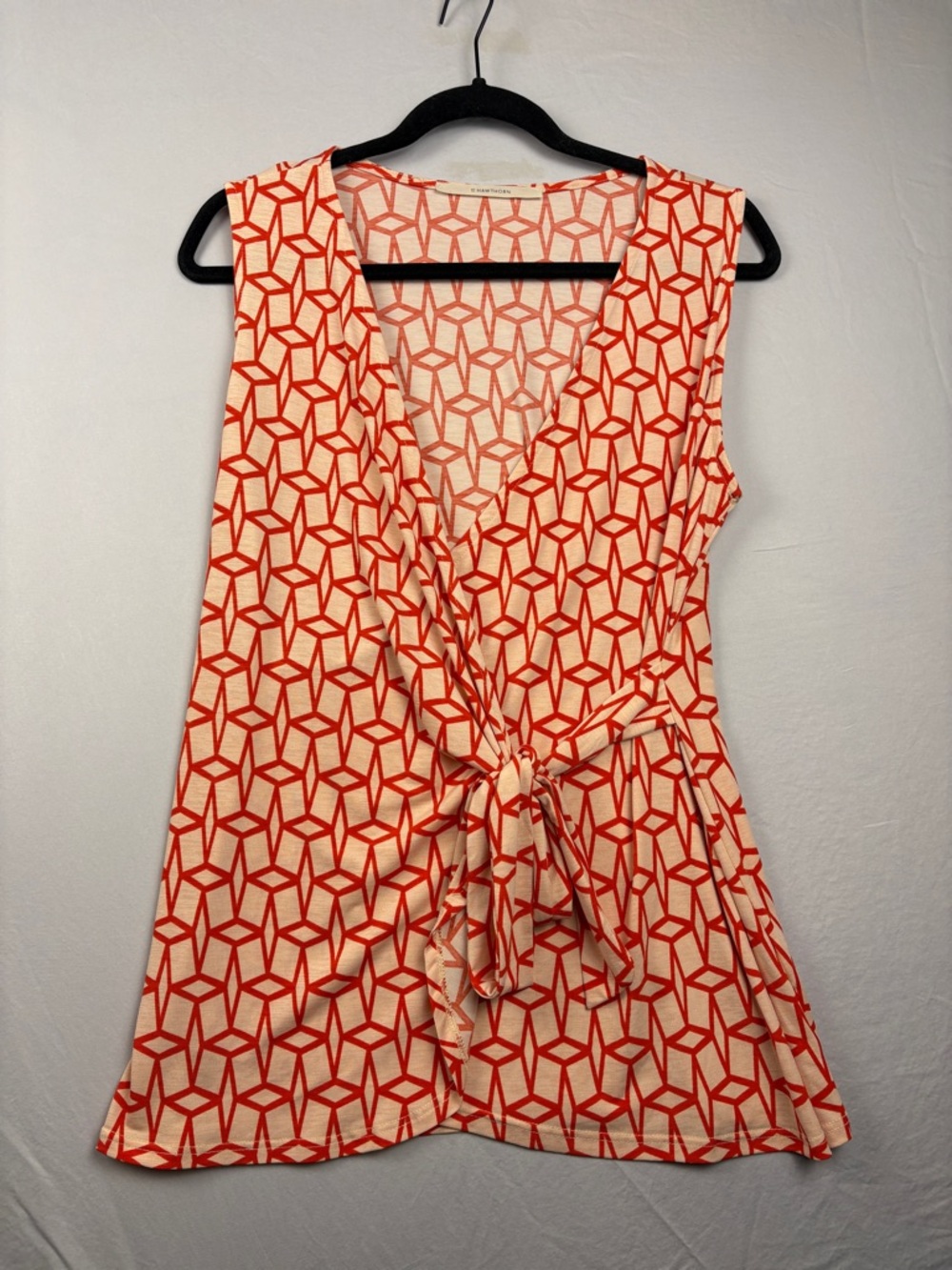 41 Hawthorn Sleeveless Wrap Stretch Top Coral Geometric Print Tie Waist Size L
